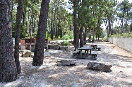 Parque de Merendas Estrada de S. Julião – Antigo