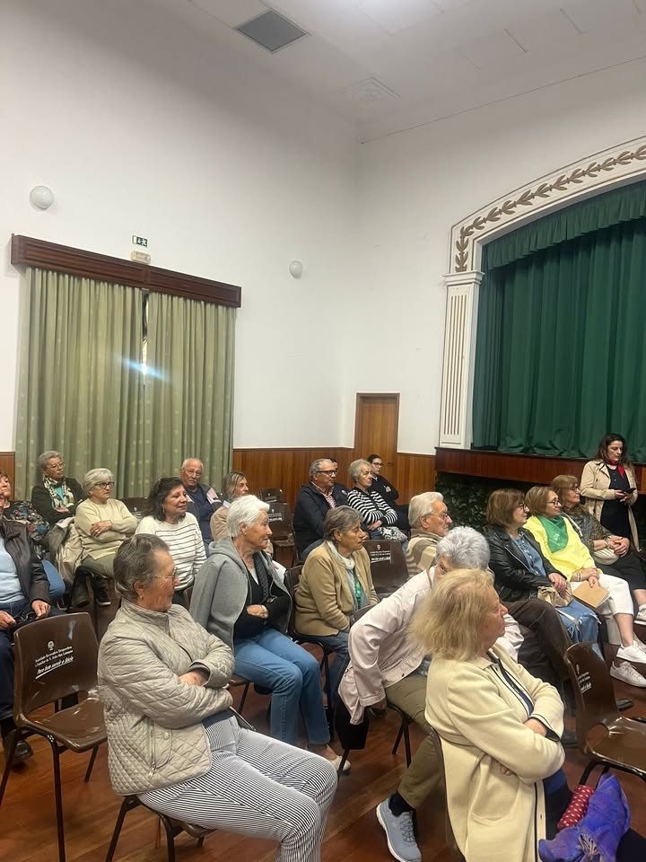 Seniores participam em sessão de prevenção de riscos e quedas