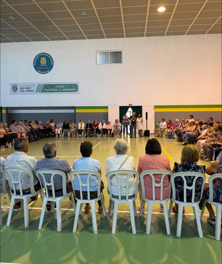 Centena de seniores participa em encontro de envelhecimento ativo na Assafora