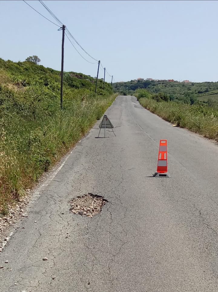 Junta de Freguesia aplica tonelada de massa em reparação de buracos