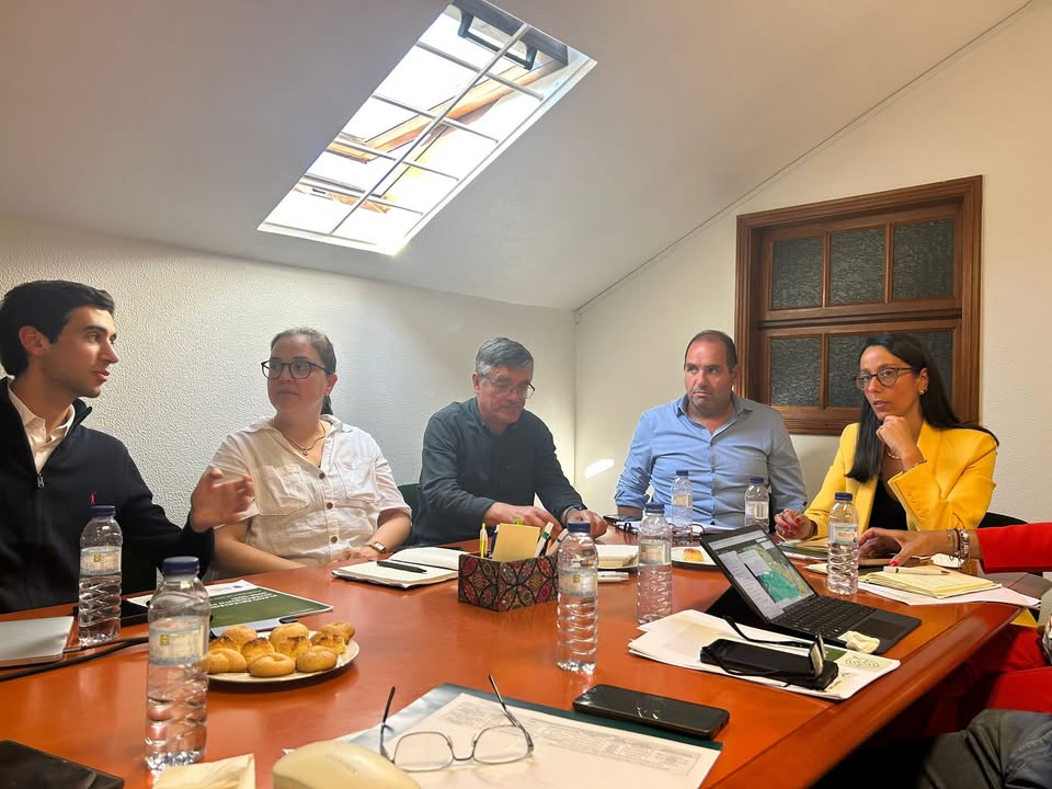 Junta de Freguesia reúne com Câmara de Sintra para discutir prioridades da freguesia